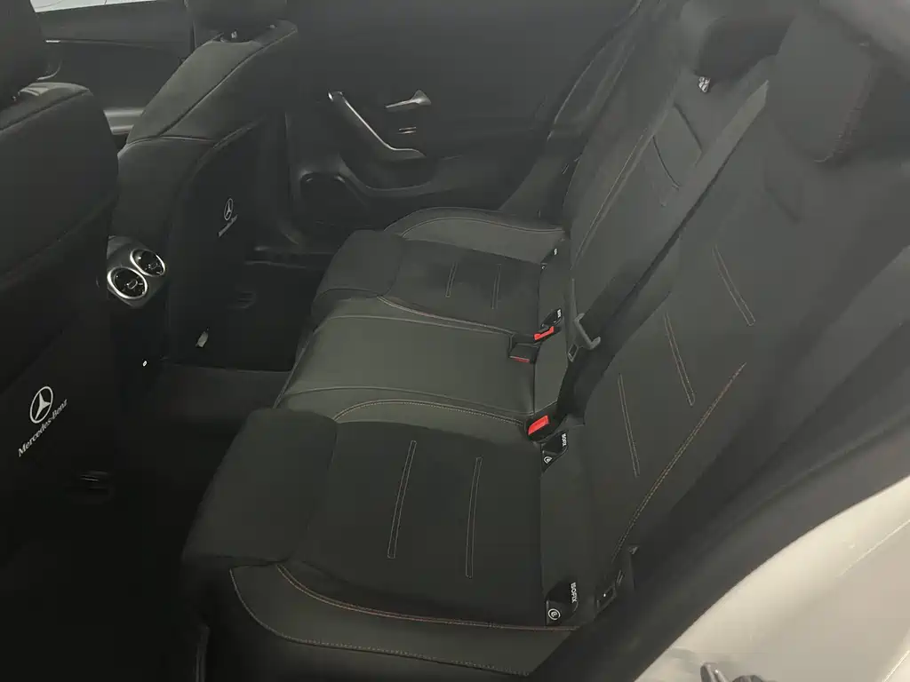 Mercedes-Benz A-Class 2023 — фото 10