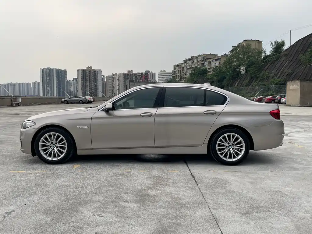 BMW 5 Series 2015 — фото 4