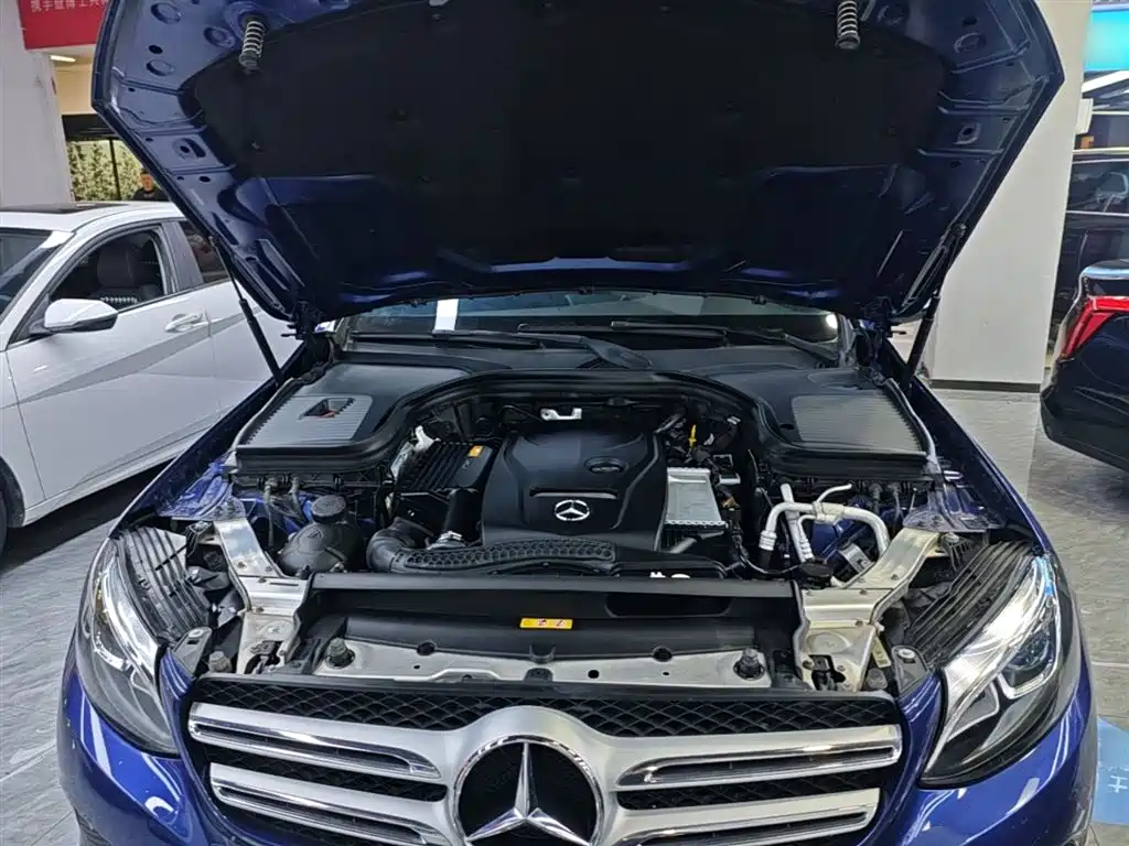Mercedes-Benz GLC 2018 — фото 20