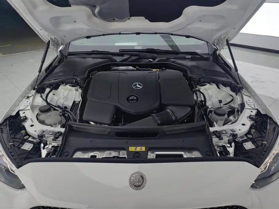 Mercedes-Benz C-Class 2023 — фото 10