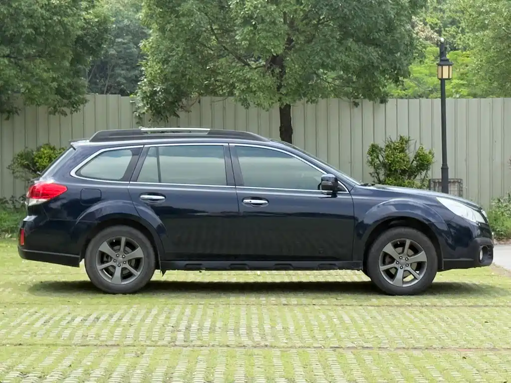 Subaru Outback 2014 — фото 5