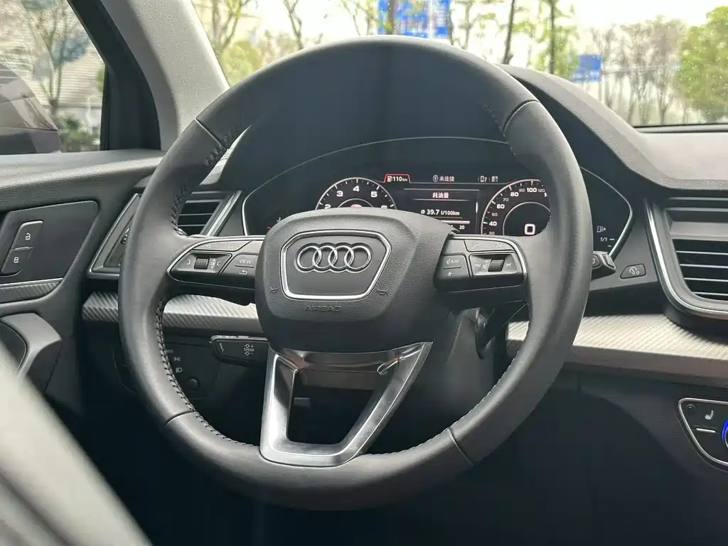 Audi Q5L 2021 — фото 5