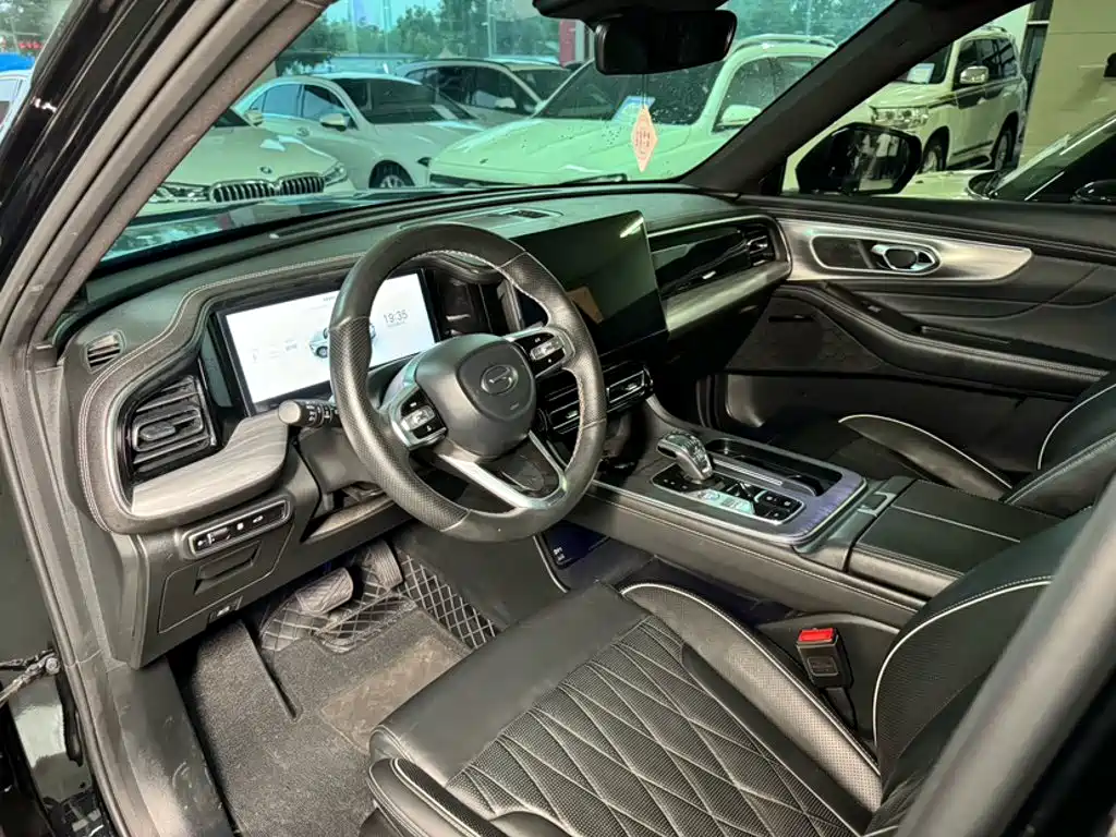 GAC Motor Trumpchi GS8 2024 — фото 14