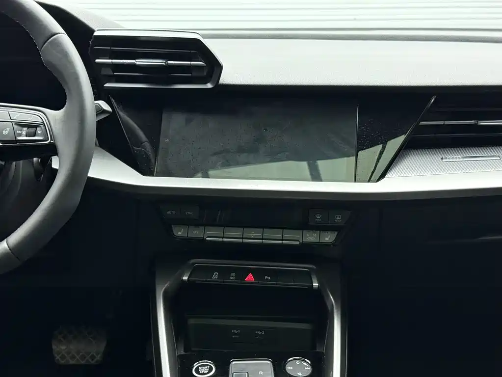 Audi A3 2022 — фото 17