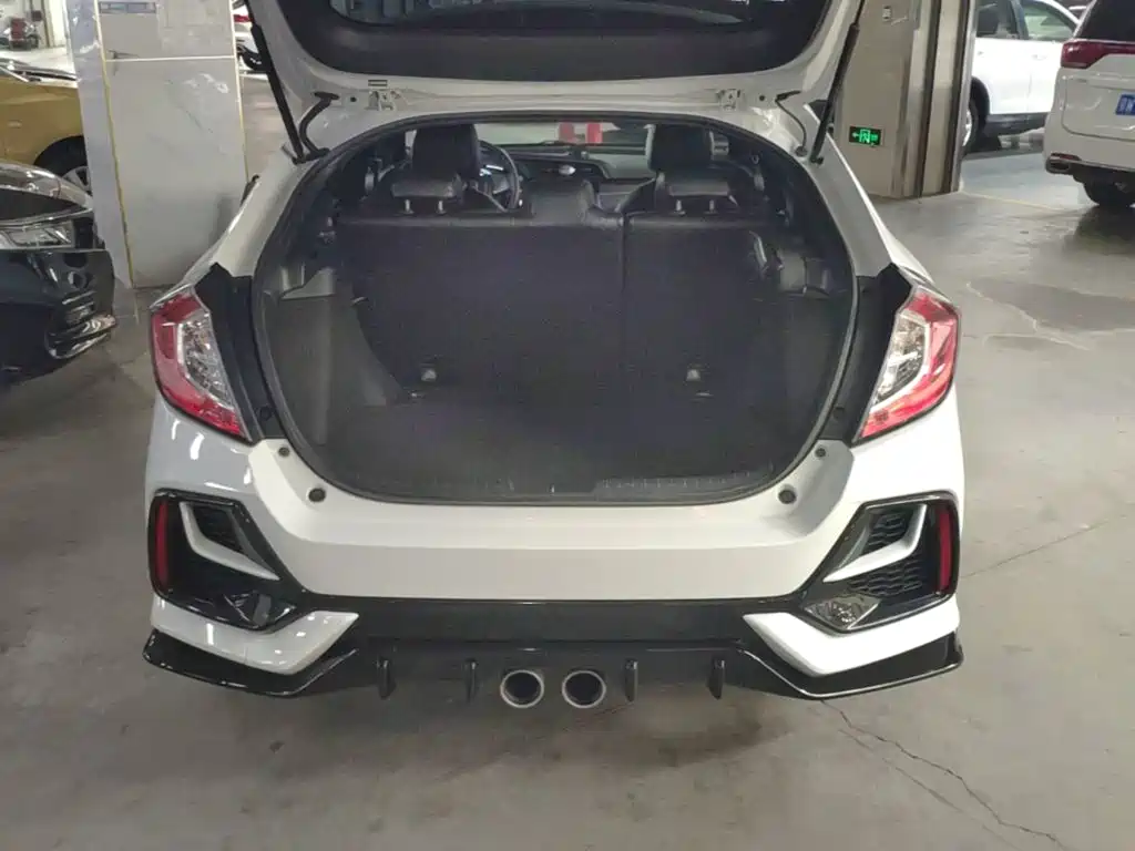 Honda Civic 2021 — фото 19