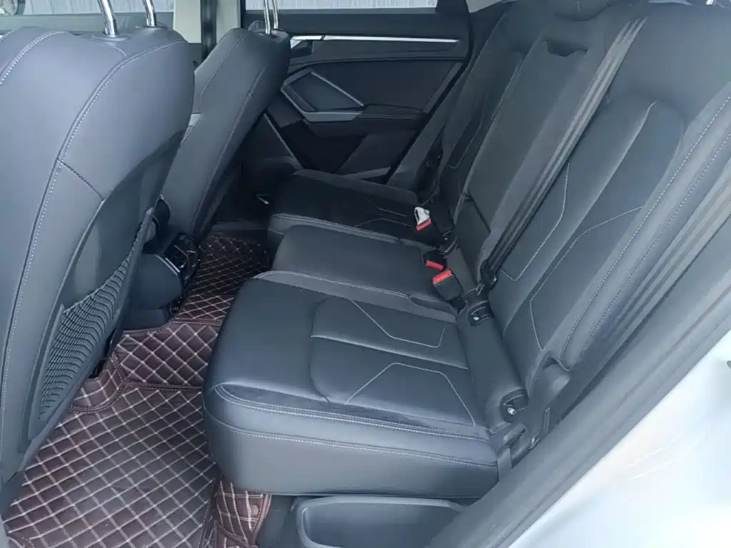 Audi Q3 Sportback 2021 — фото 17
