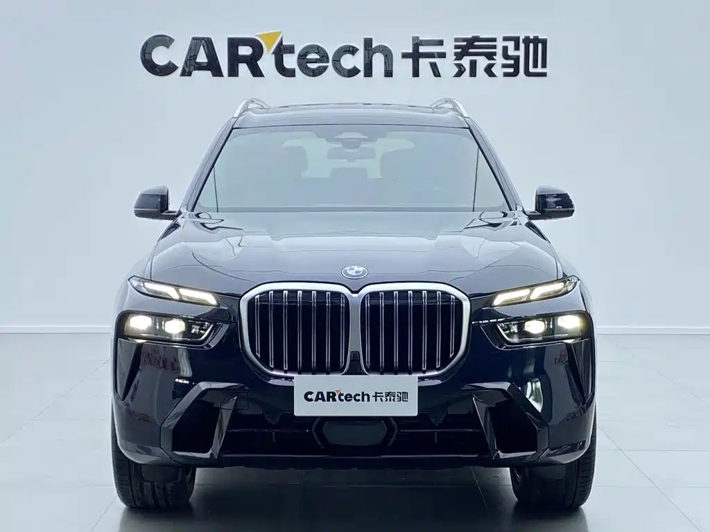 BMW X7 2023 — фото 2