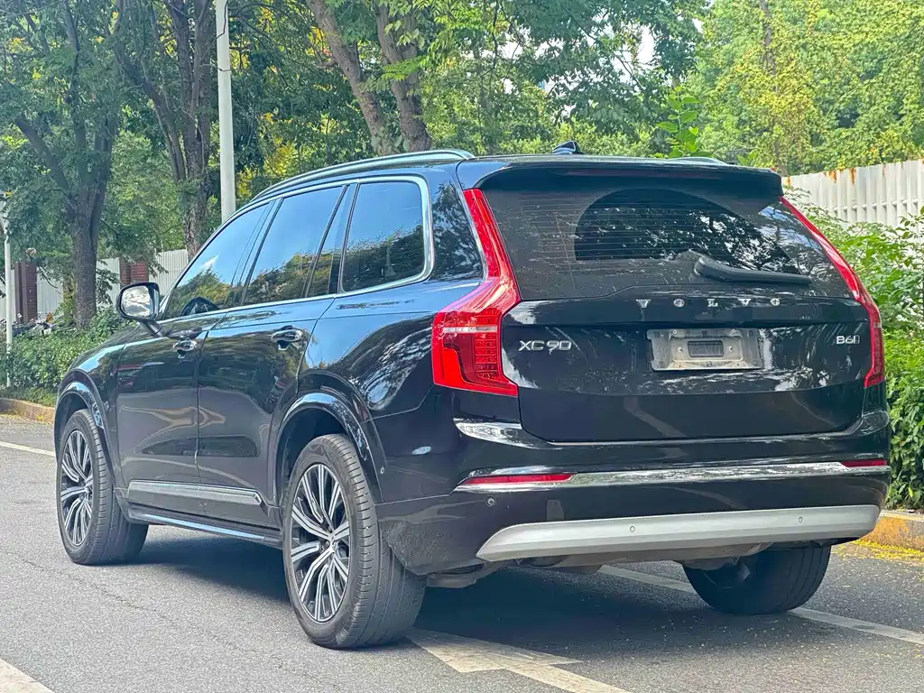 Volvo XC90 2022 — фото 7