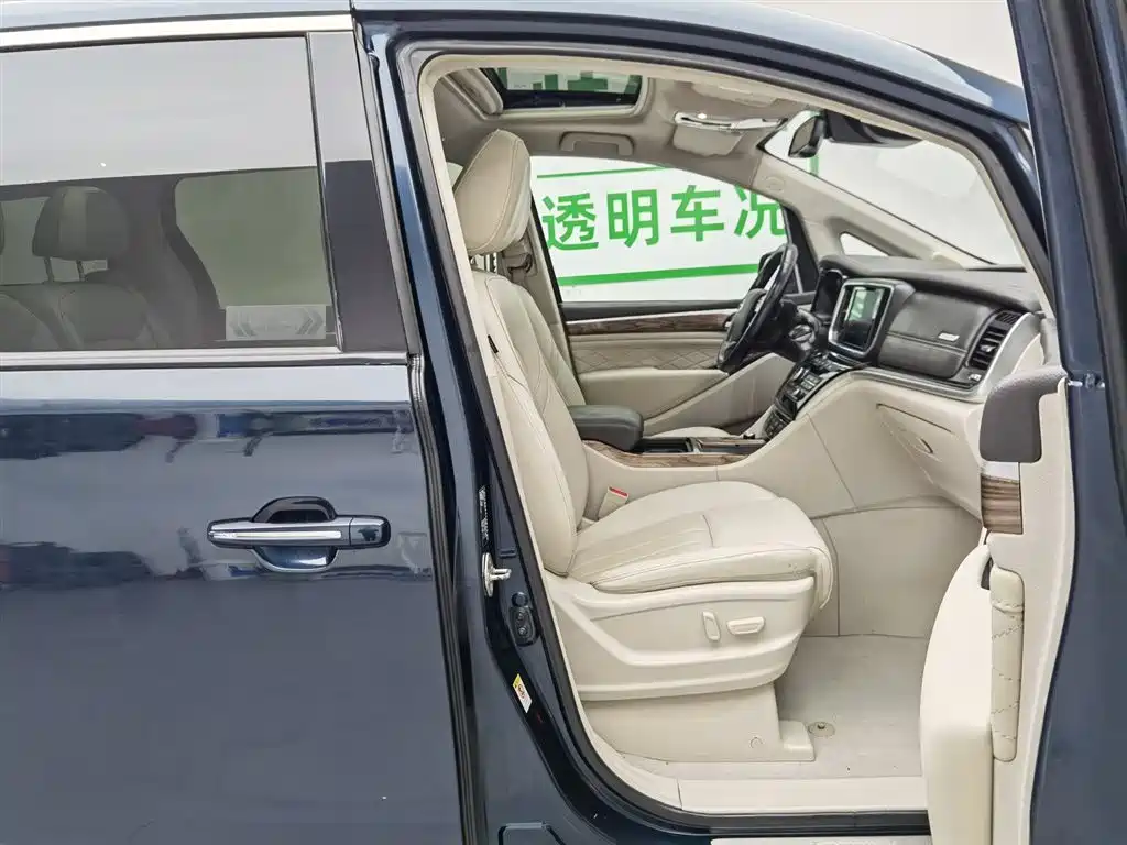 GAC Motor Trumpchi M8 2019 — фото 23