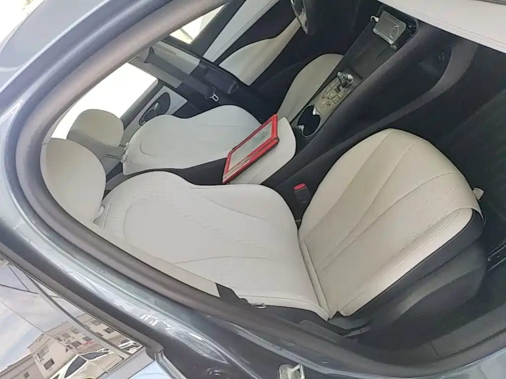 BYD Seal 05 DM-i 2025 — фото 25