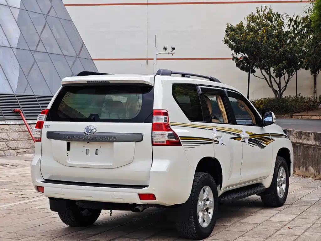 Toyota Prado 2014 — фото 4