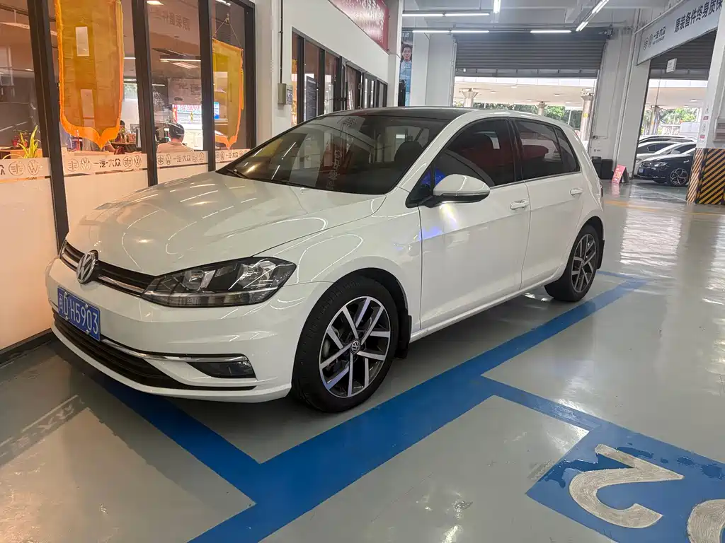 Volkswagen Golf 2020