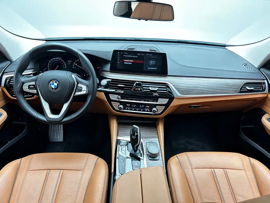 BMW 6 Series GT 2019 — фото 16