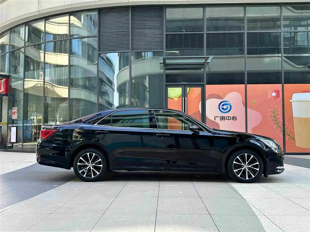 Toyota Crown 2019 — фото 25