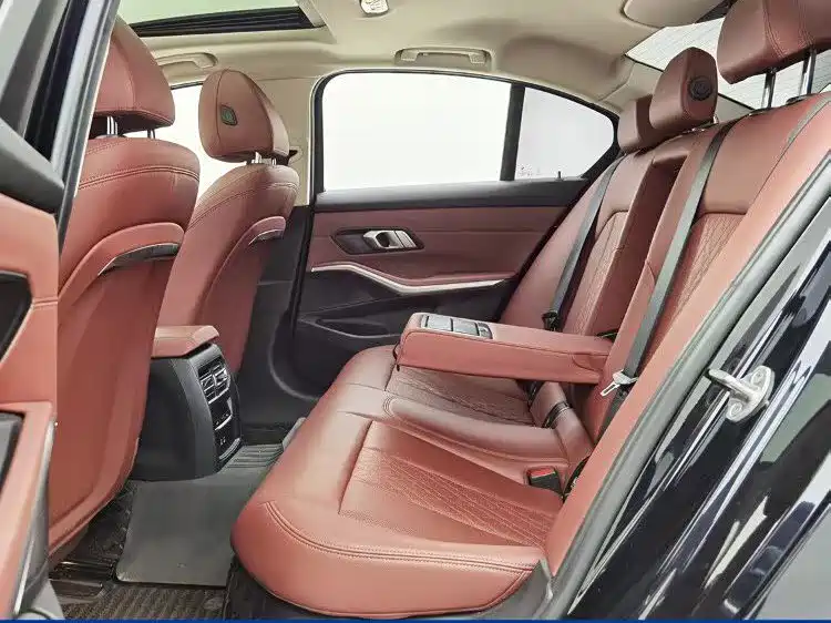 BMW 3 Series 2023