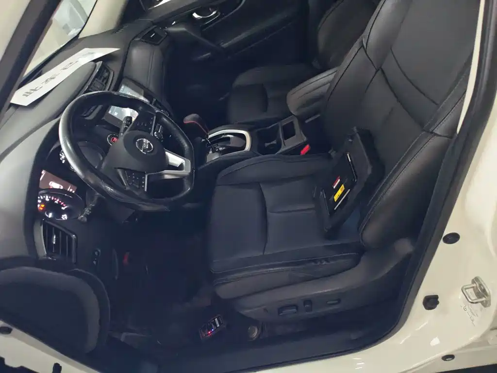 Nissan X-Trail 2020 — фото 11