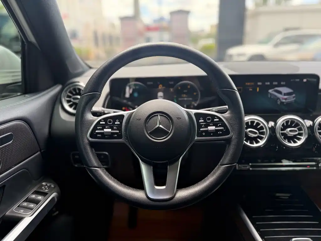 Mercedes-Benz GLB 2021 — фото 18