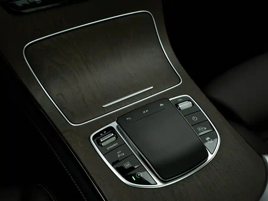 Mercedes-Benz GLC 2020 — фото 26