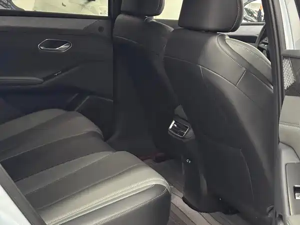 BYD Qin L 2025