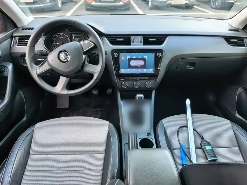 Skoda Octavia 2016 — фото 16