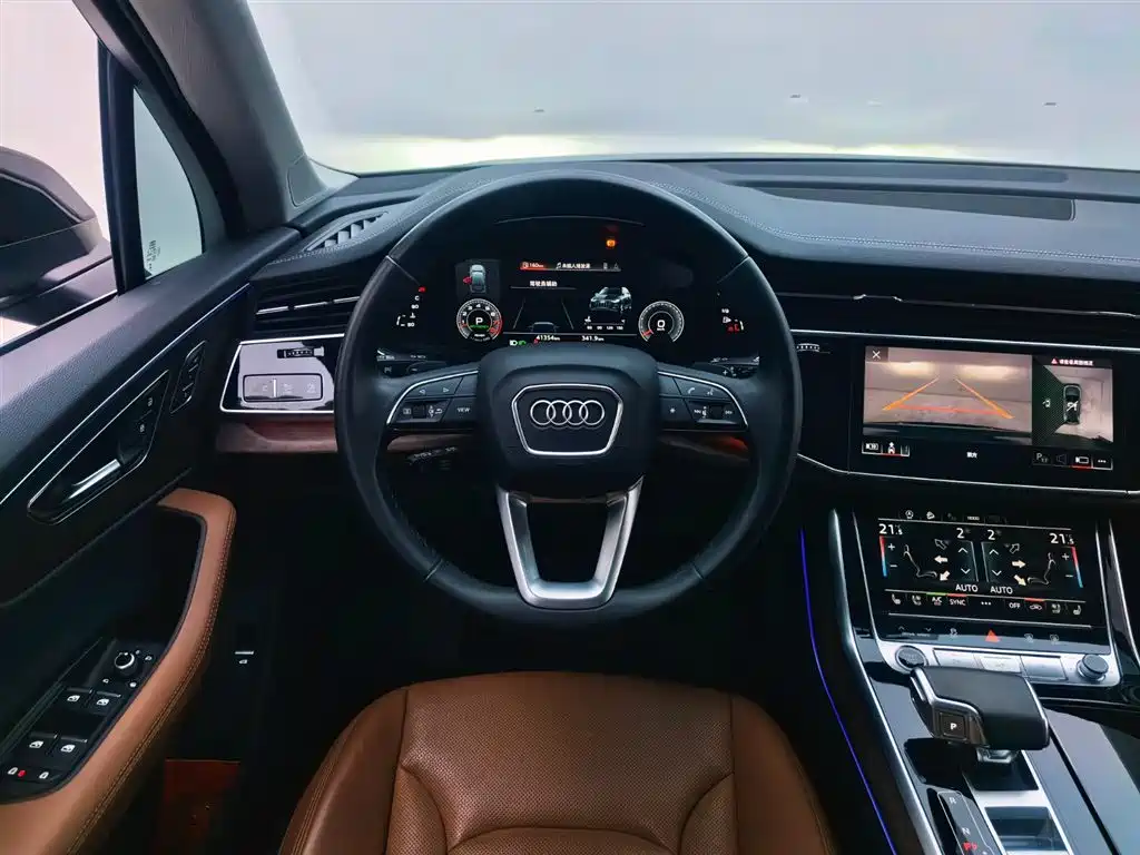 Audi Q7 2023 — фото 13