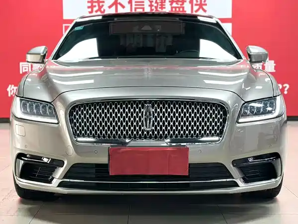 Lincoln Continental 2020