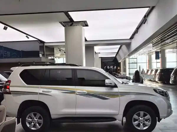 Toyota Prado 2015
