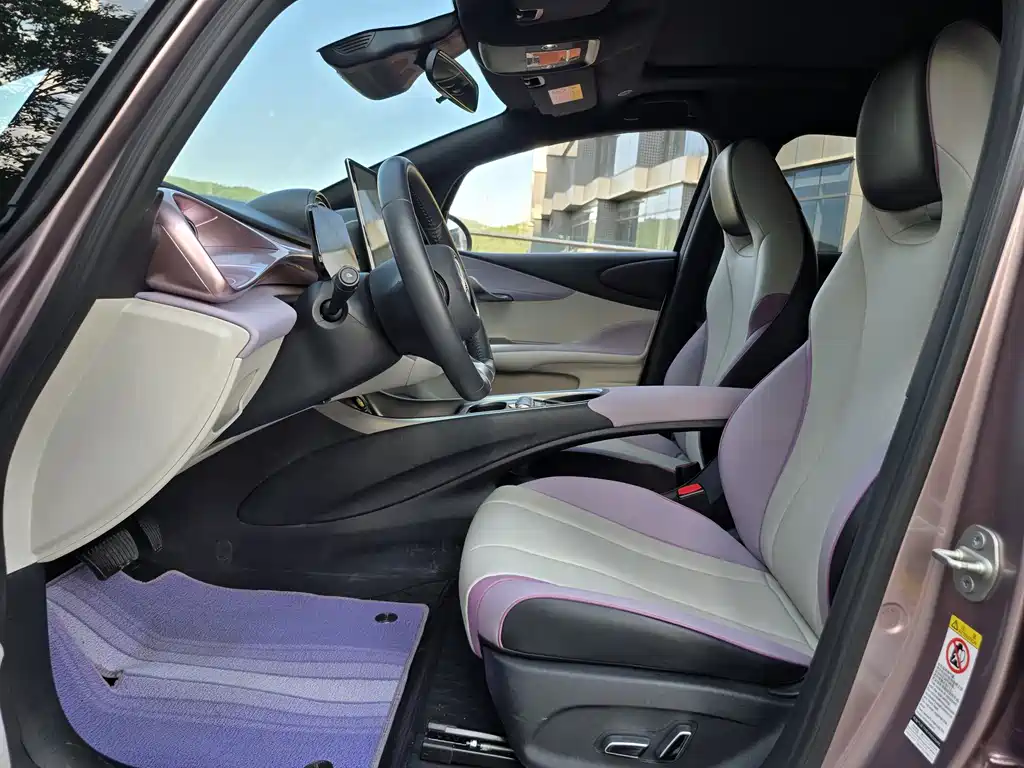 BYD Dolphin 2022 — фото 10