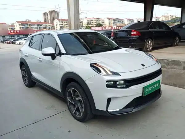 Lynk & Co 06 EM-P 2021