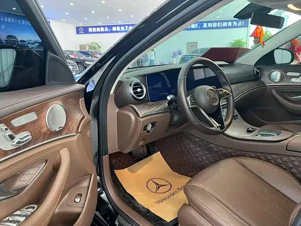 Mercedes-Benz E-Class 2023