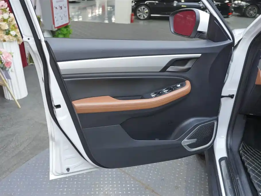 Geely Vision X6 2020 — фото 19