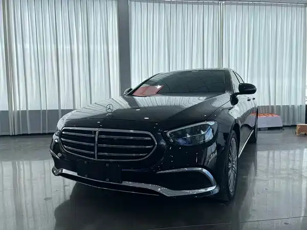 Mercedes-Benz E-Class 2023