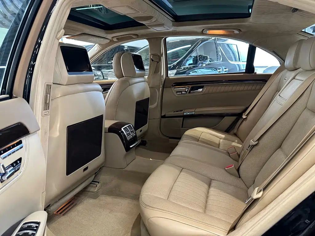Mercedes-Benz S-Class 2011 — фото 16