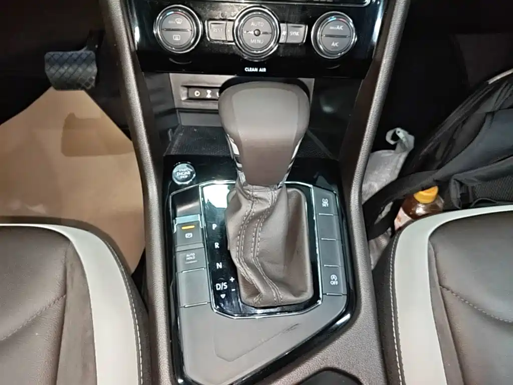Volkswagen Tiguan L 2018 — фото 14