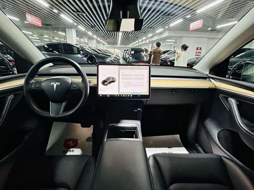 Tesla Model Y 2021 — фото 4
