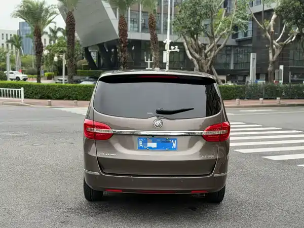 Buick GL8 2016