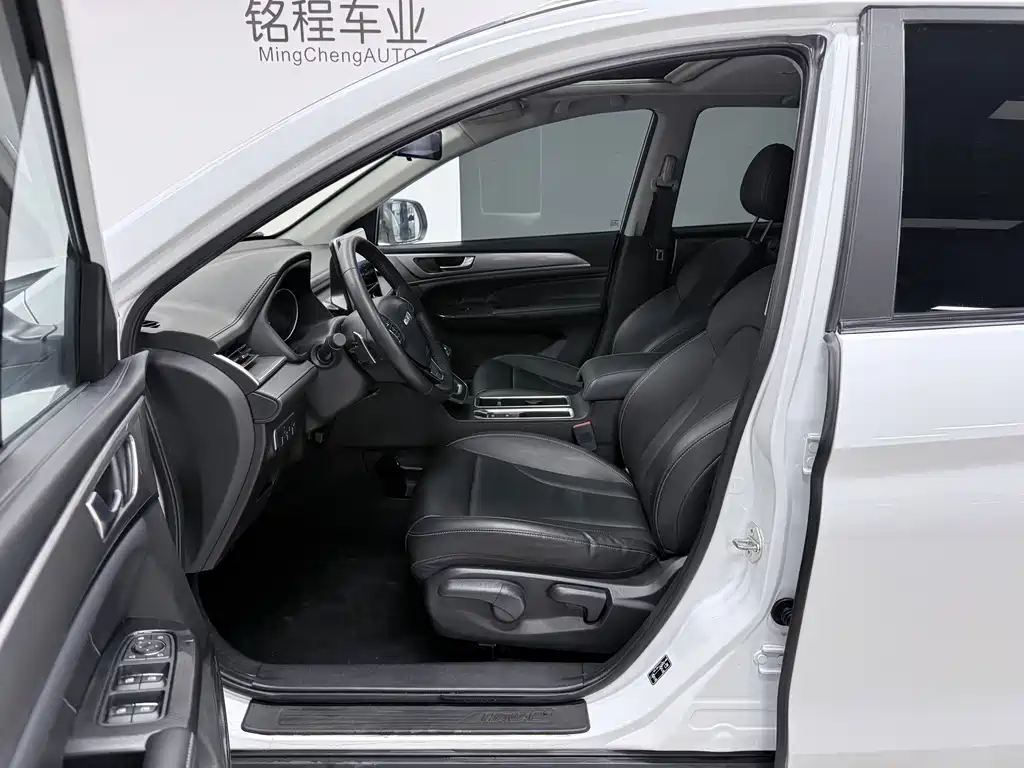 Haval M6 2023 — фото 16
