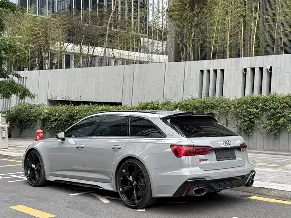 Audi RS 6 2021