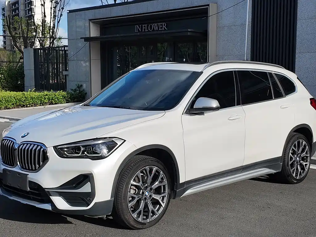 BMW X1 2021 — фото 1