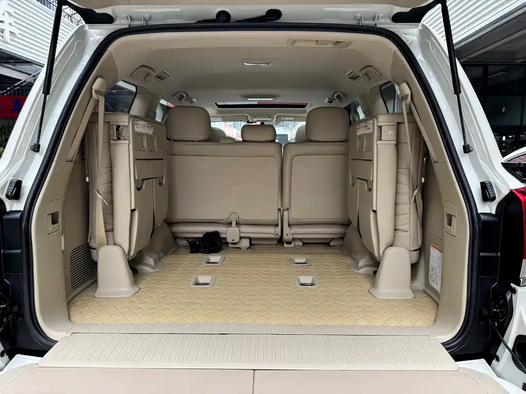 Toyota Land Cruiser 2019 — фото 13