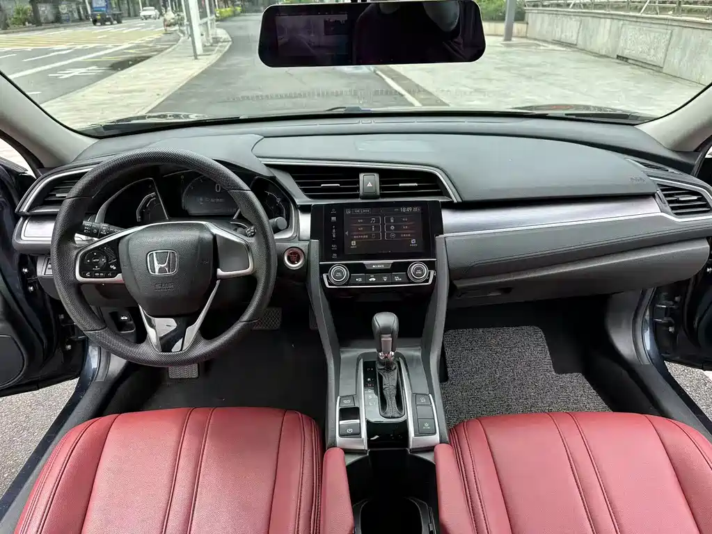 Honda Civic 2018 — фото 8