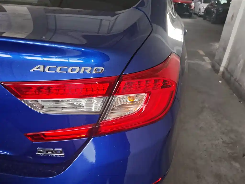 Honda Accord 2019 — фото 8