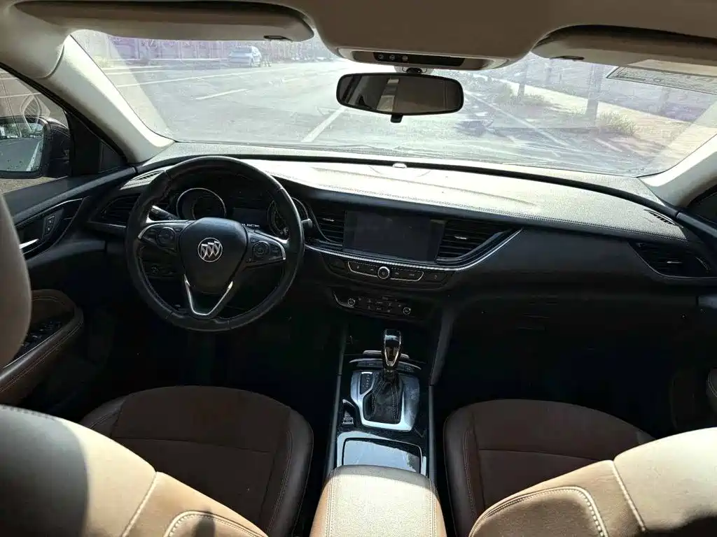 Buick Regal 2019 — фото 14
