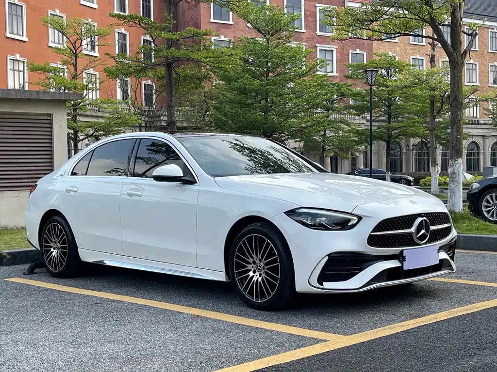 Mercedes-Benz C-Class 2022 — фото 3