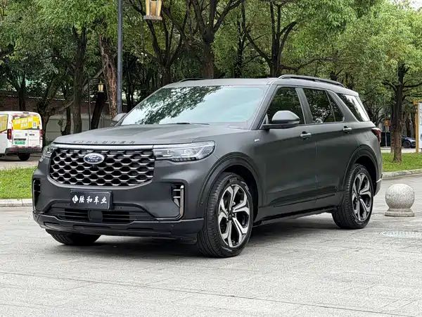 Ford Explorer 2023