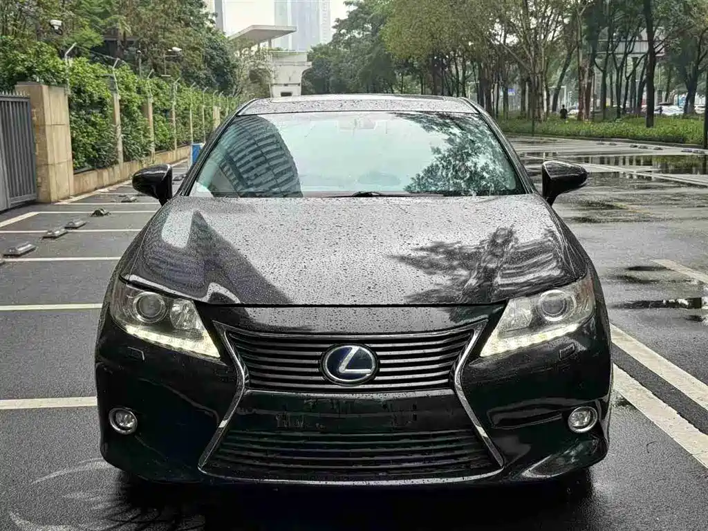 Lexus ES 2014 — фото 3