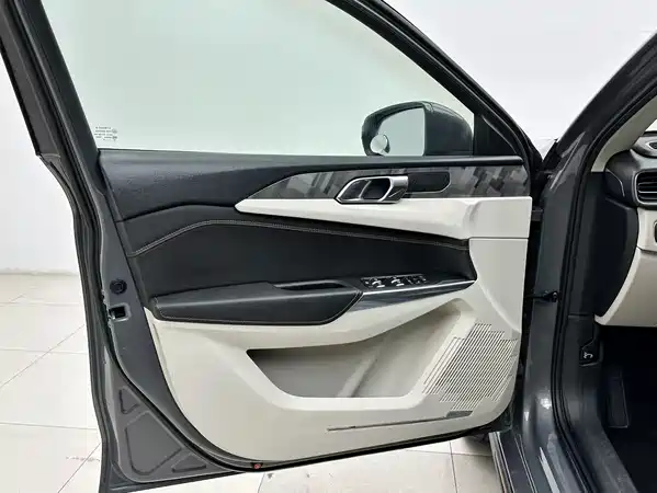 Lynk & Co 02 2018