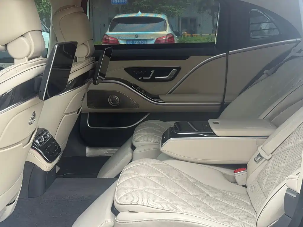 Mercedes-Benz S-Class 2023 — фото 16