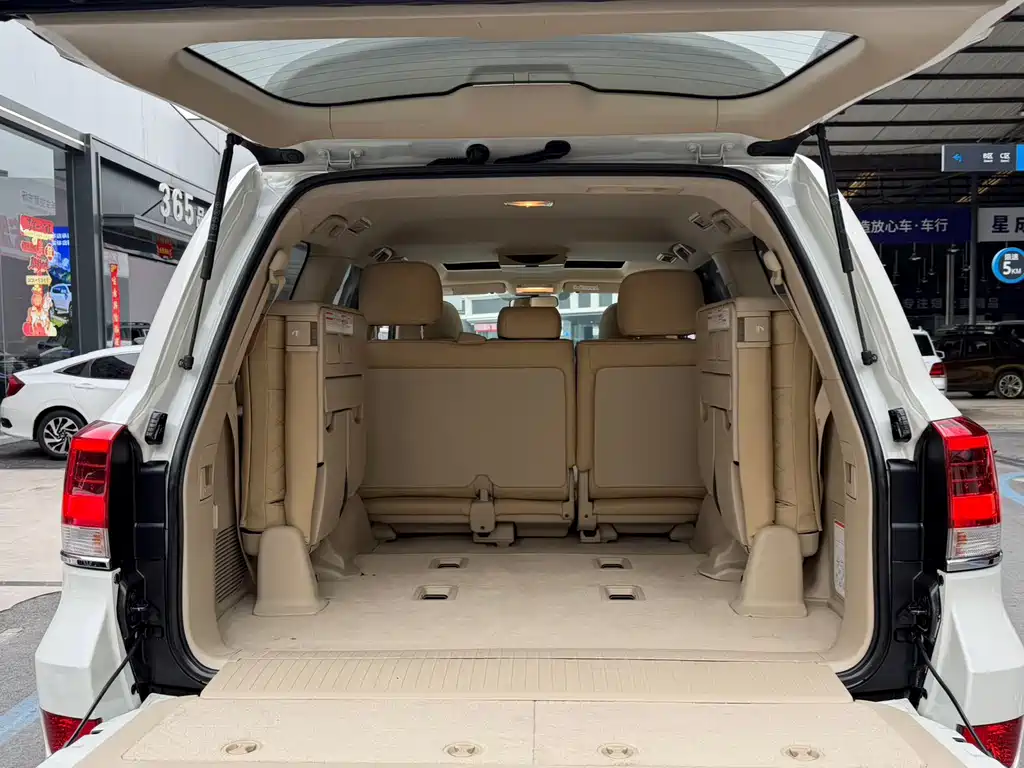 Toyota Land Cruiser 2018 — фото 13