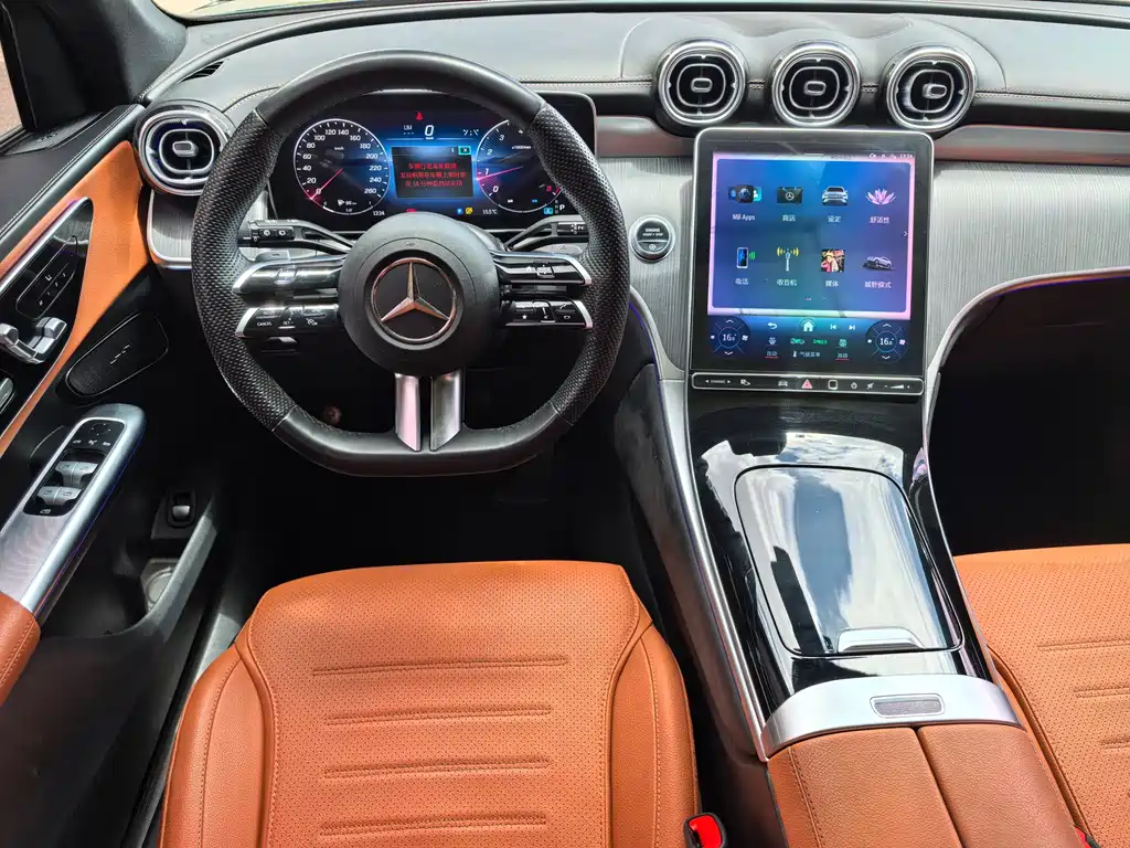 Mercedes-Benz GLC 2023 — фото 4